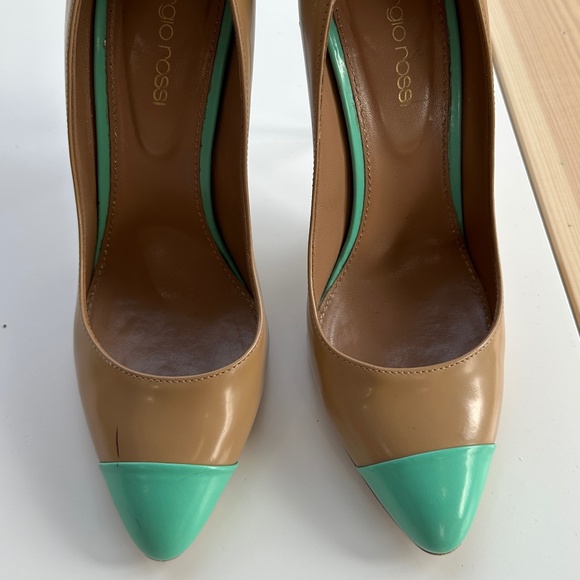 Sergio Rossi Tan and Turquoise Toecap Pumps - Picture 2 of 7